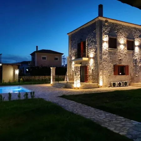 Villa Agro Art Boutique & Luxury - Two Art With Pools, Unique Decors, And A Treehouse Option Vanato