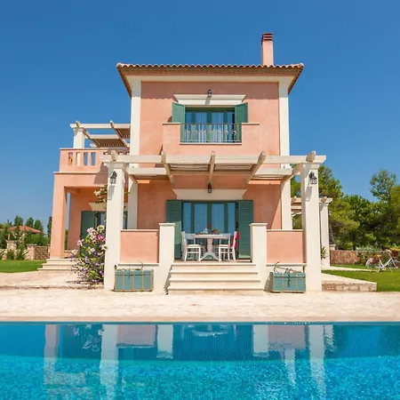 Villa Agro Art Boutique & Luxury - Two Art With Pools, Unique Decors, And A Treehouse Option *